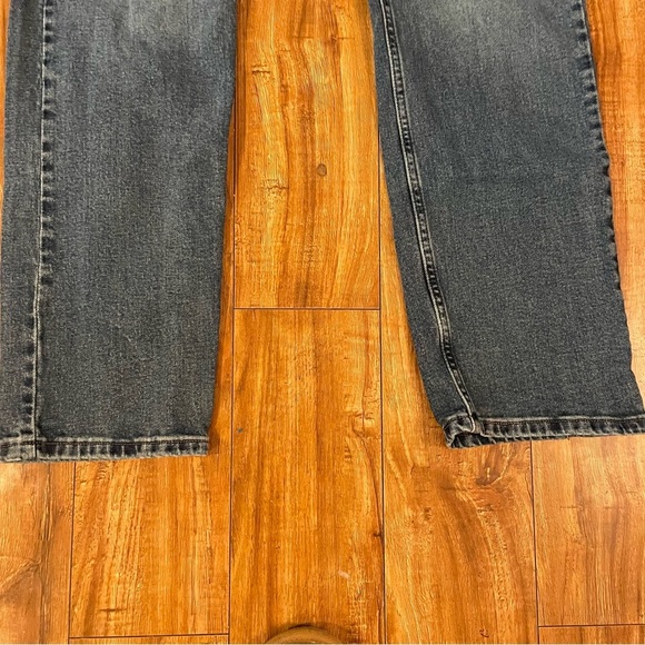 WRANGLER Men’s Blue Denim Slim Straight Jean Size 32 x 32 - Picture 4 of 12
